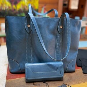 FRYE Melissa Shopper and Melissa wallet